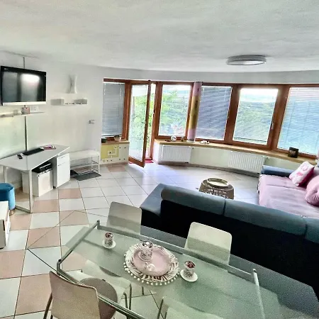 Mandala Apartmán *